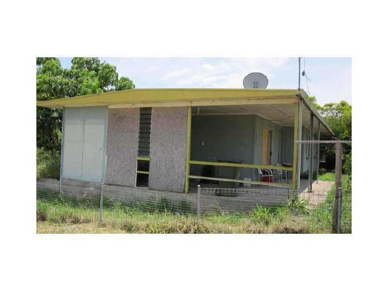 7 STATION STREET, Gayndah QLD 4625