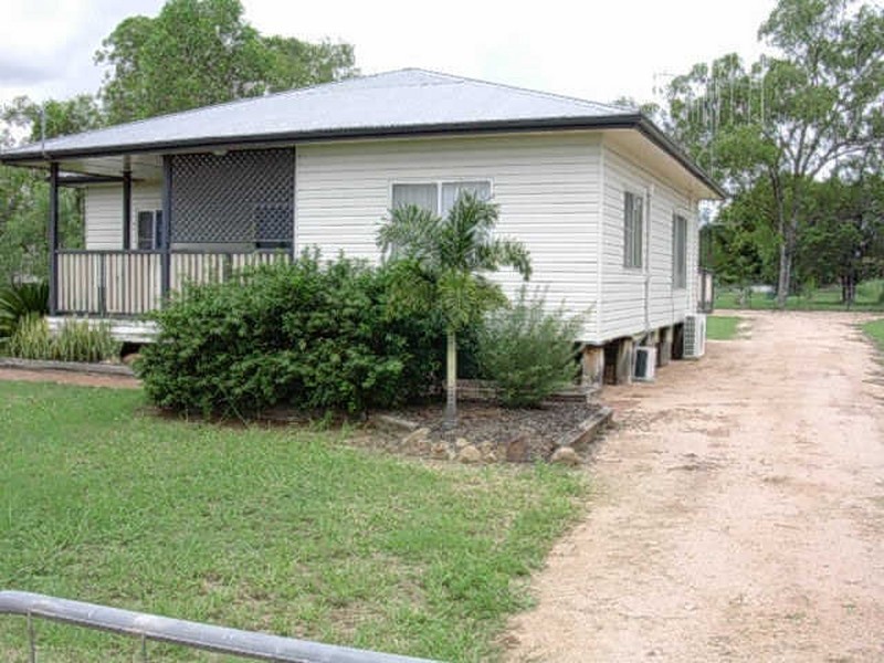 65 Spencer Street, Gayndah QLD 4625