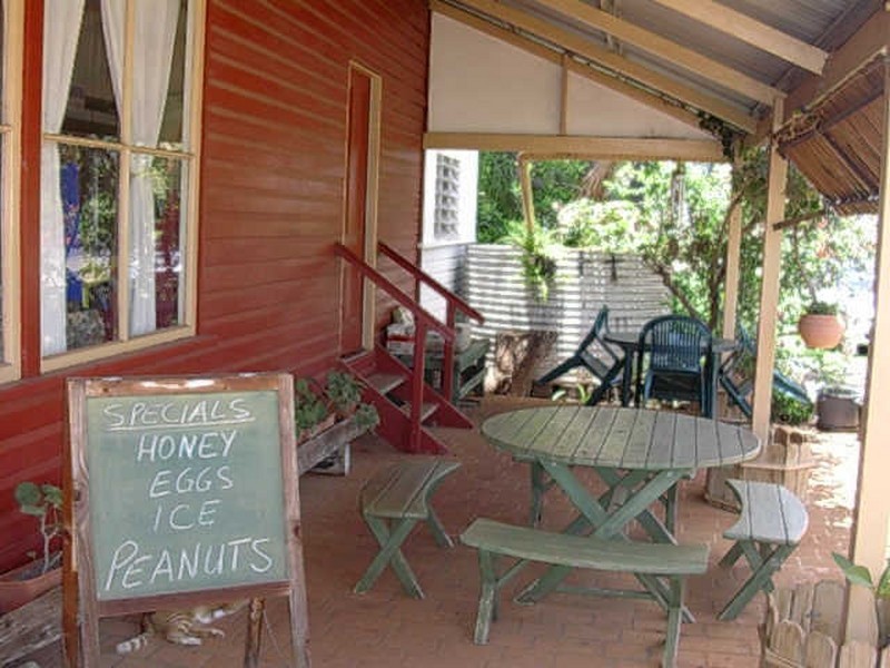 27 MAIN STREET, Coalstoun Lakes QLD 4621