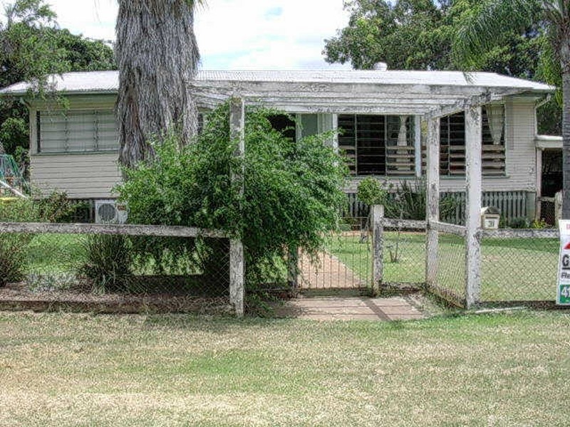 31 Maud Street, Gayndah QLD 4625