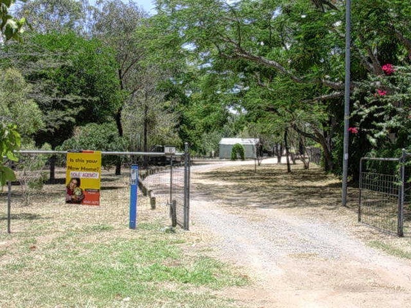 62 Arthur Street, Gayndah QLD 4625