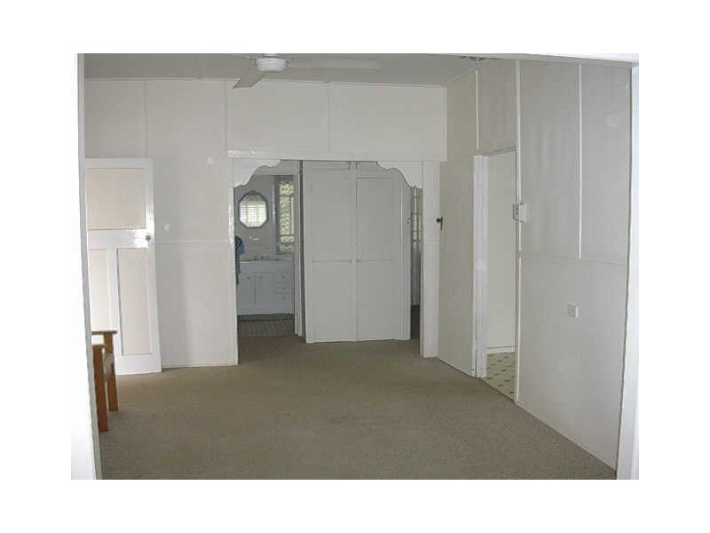 6 Meyer Street, Gayndah QLD 4625