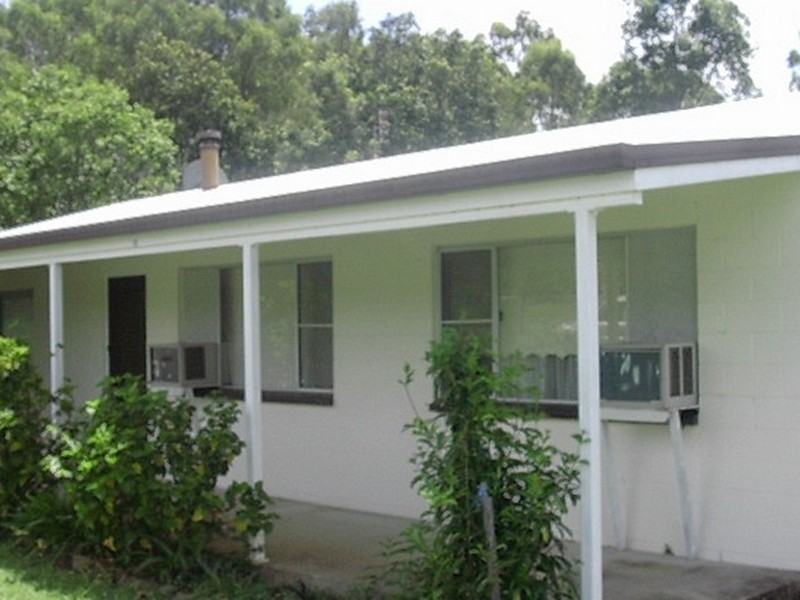 11 Donelly Street, Mount Perry QLD 4671