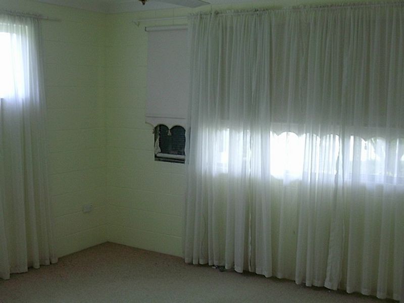 11 Donelly Street, Mount Perry QLD 4671