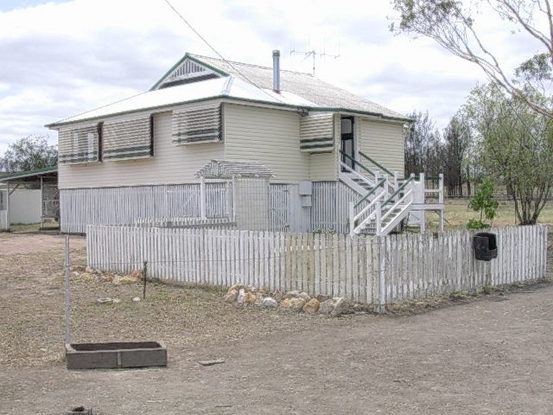 32 Kerwee Road, Eidsvold QLD 4627