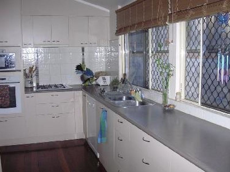 26 Simon Street, Gayndah QLD 4625