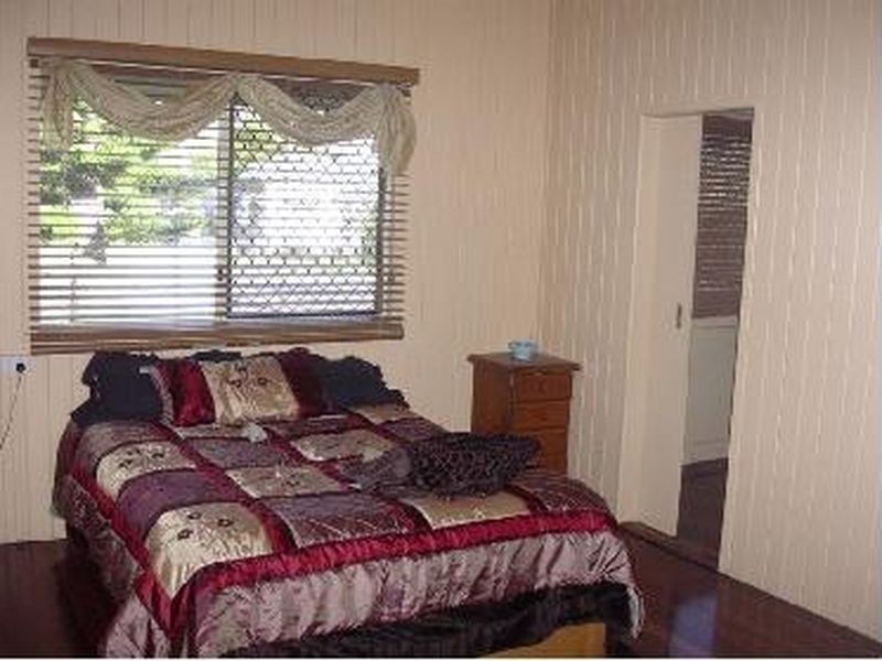 26 Simon Street, Gayndah QLD 4625