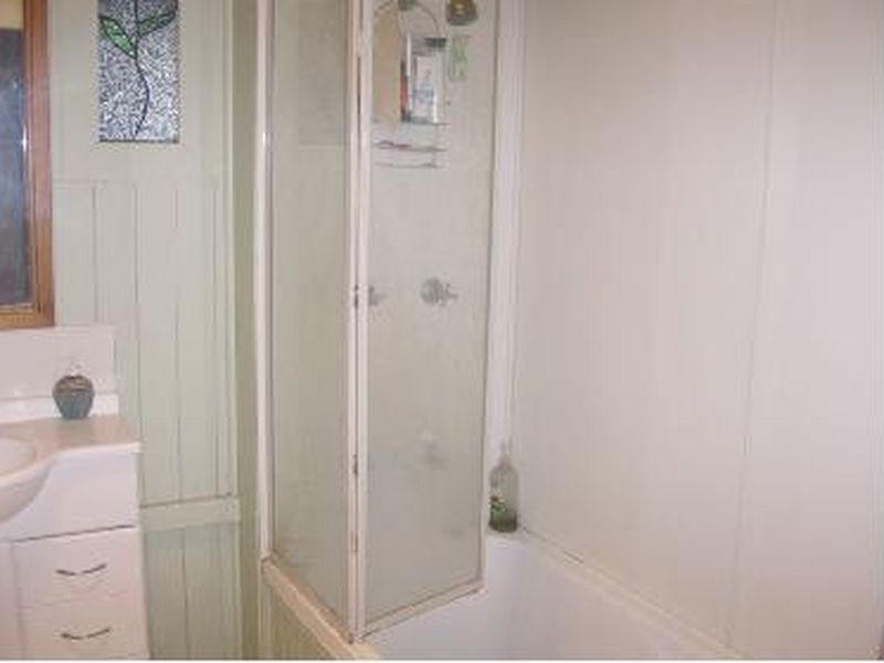 26 Simon Street, Gayndah QLD 4625