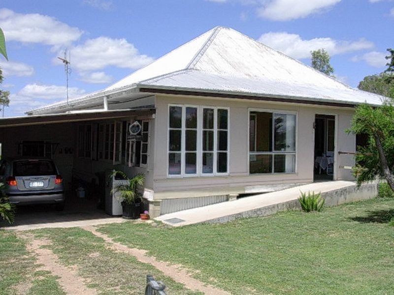 6 Adelong Street, Gayndah QLD 4625