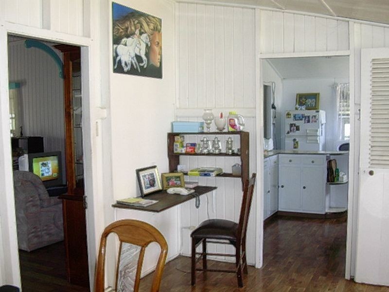 6 Adelong Street, Gayndah QLD 4625