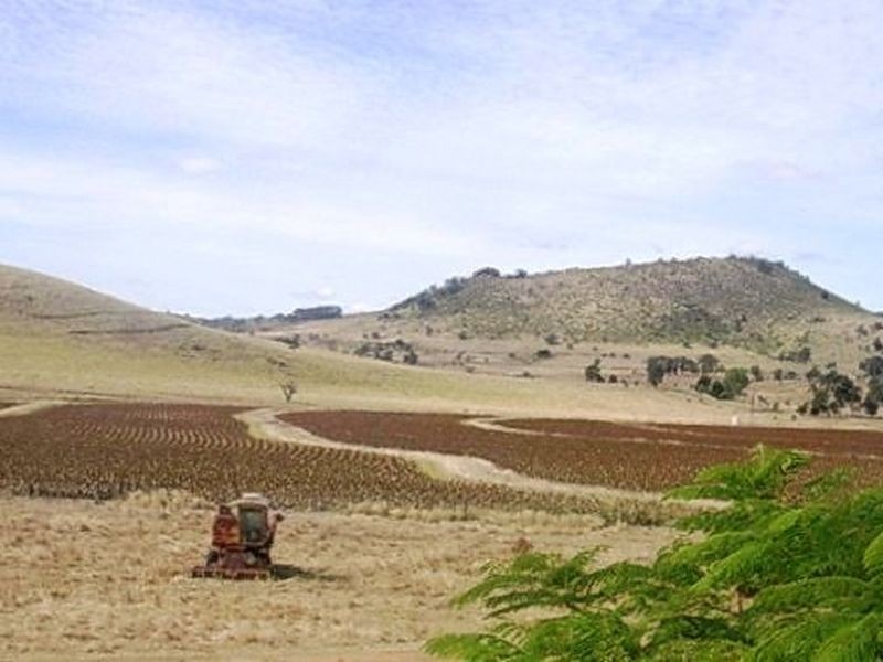 235 Wilson Valley Road, Coalstoun Lakes QLD 4621