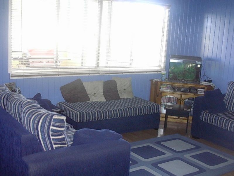 235 Wilson Valley Road, Coalstoun Lakes QLD 4621