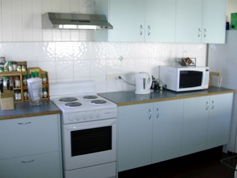 8 Cullen Avenue, Gayndah QLD 4625