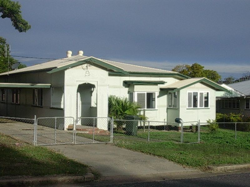 8 Bridge Street, Gayndah QLD 4625