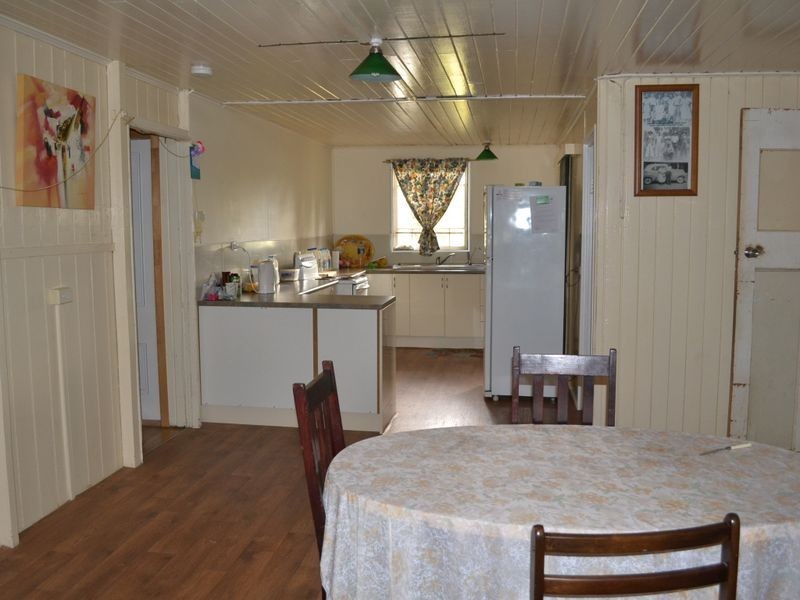 14 Queen St, Gayndah QLD 4625