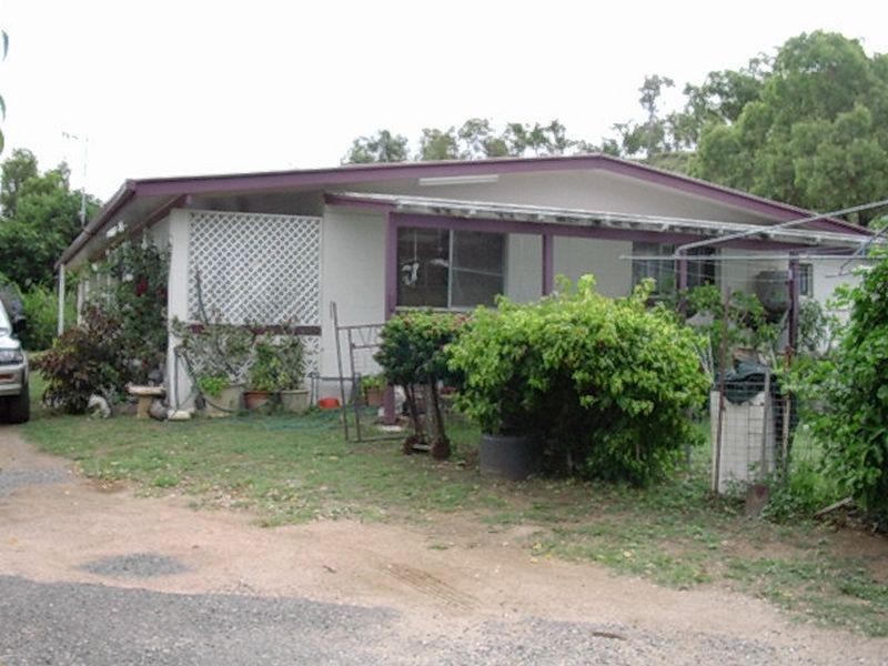 60 Montgomerie Street, Gayndah QLD 4625