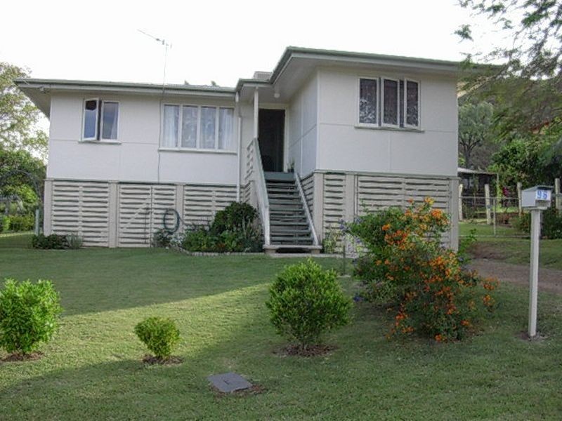 96 Porter Street, Gayndah QLD 4625