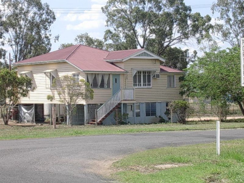 36 Warton Street, Gayndah QLD 4625