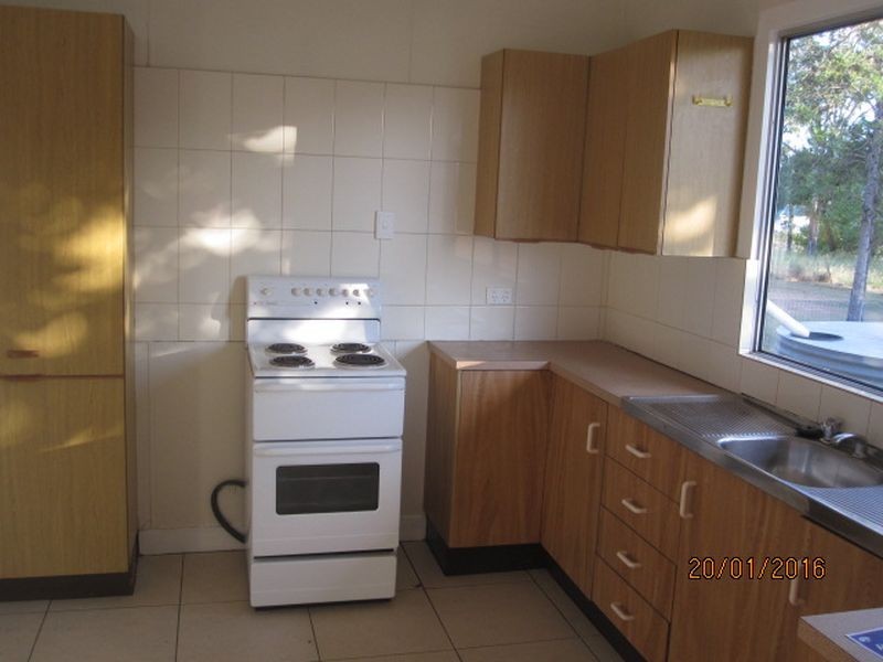 8 Carey Street, Gayndah QLD 4625