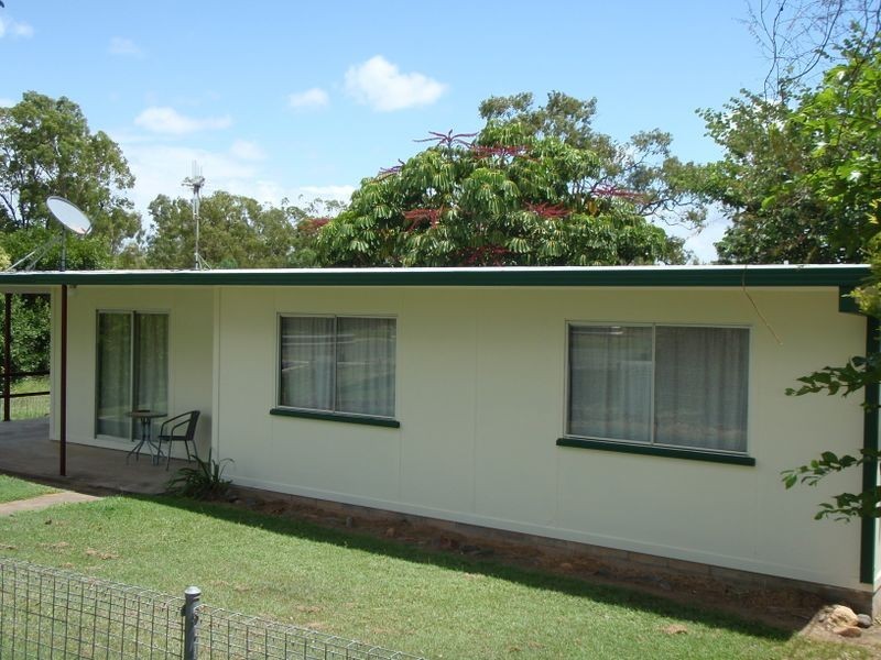 7 Station Street, Gayndah QLD 4625