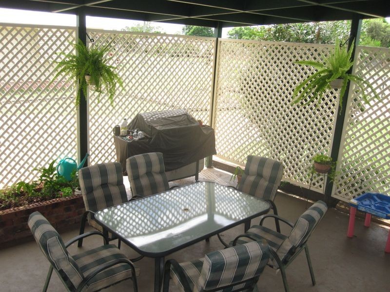 64 Barrow Street, Gayndah QLD 4625