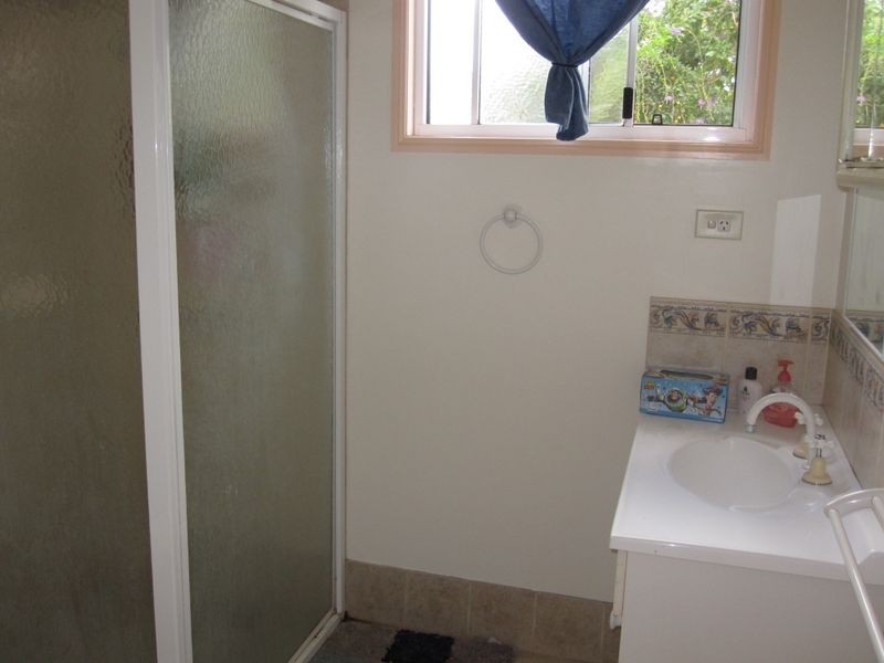 64 Barrow Street, Gayndah QLD 4625