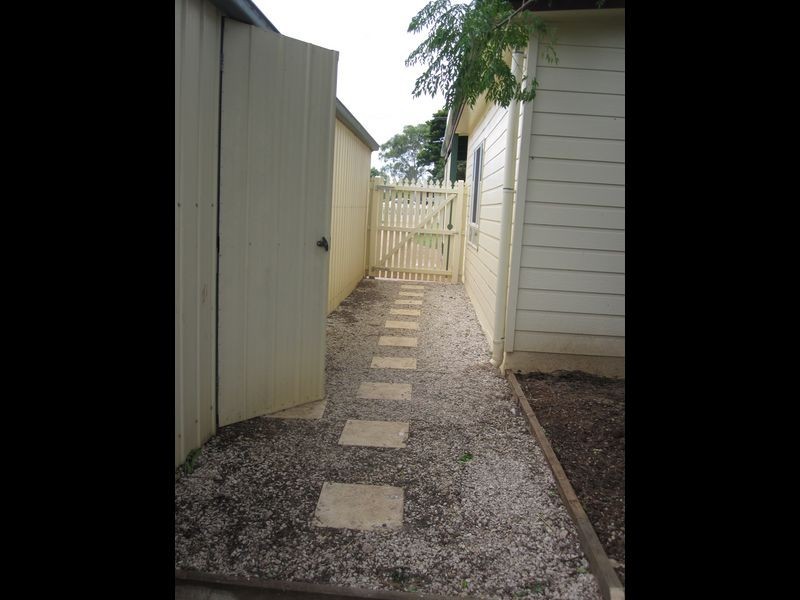 64 Barrow Street, Gayndah QLD 4625