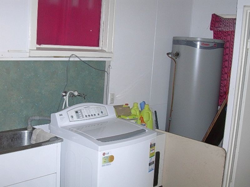 77 Fielding Street, Gayndah QLD 4625