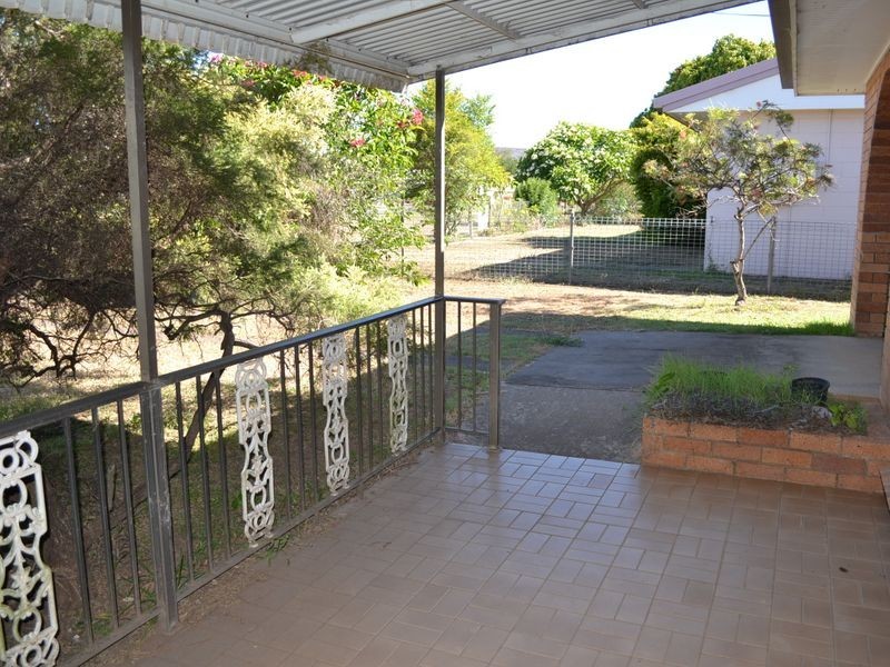 18 Spencer St, Gayndah QLD 4625