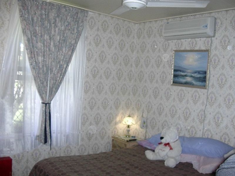 4 Meyer Street, Gayndah QLD 4625