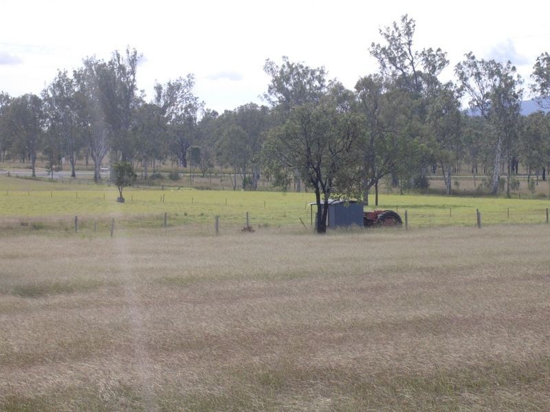 42 Bluff View Road, Biggenden QLD 4621