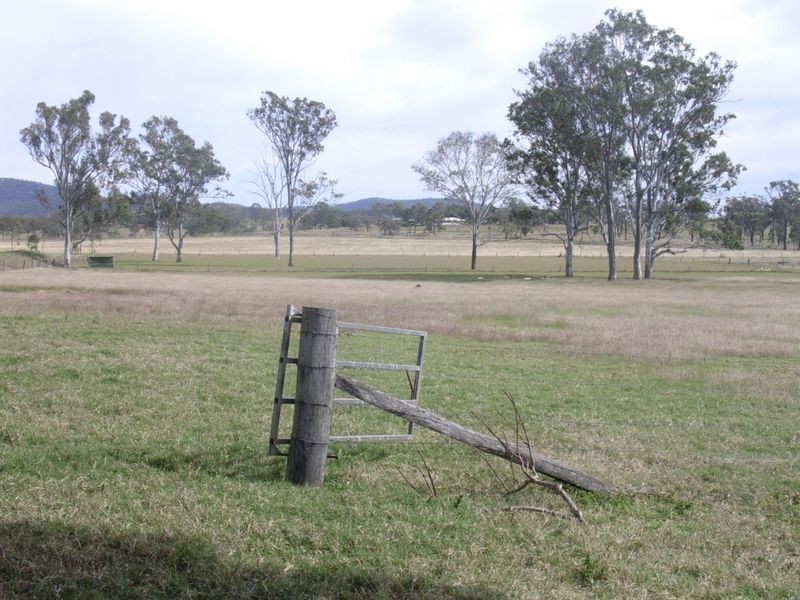 42 Bluff View Road, Biggenden QLD 4621