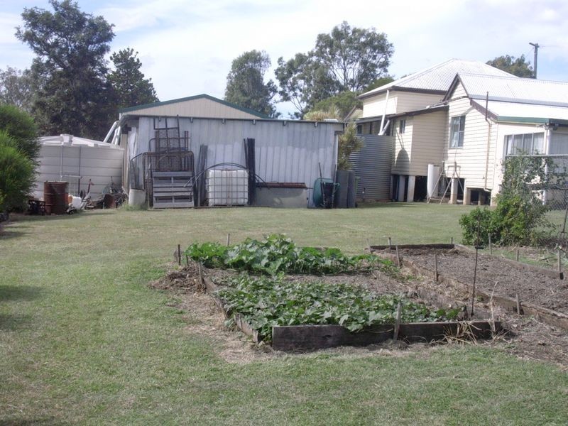 42 Bluff View Road, Biggenden QLD 4621