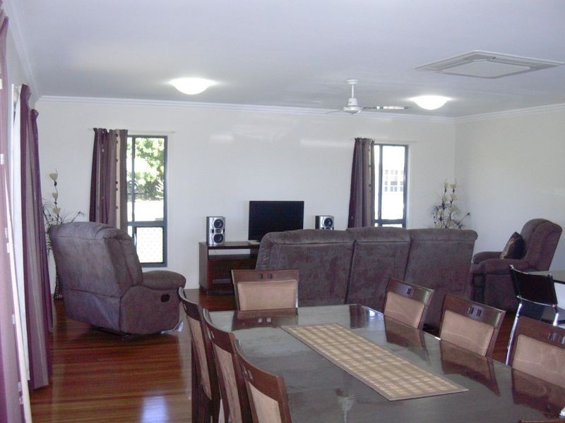 51 Warton Street, Gayndah QLD 4625