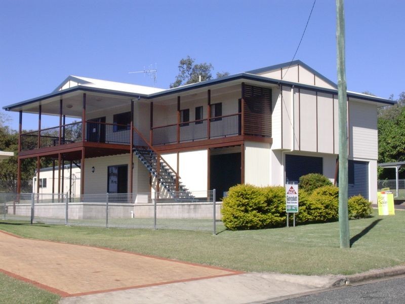 51 Warton Street, Gayndah QLD 4625