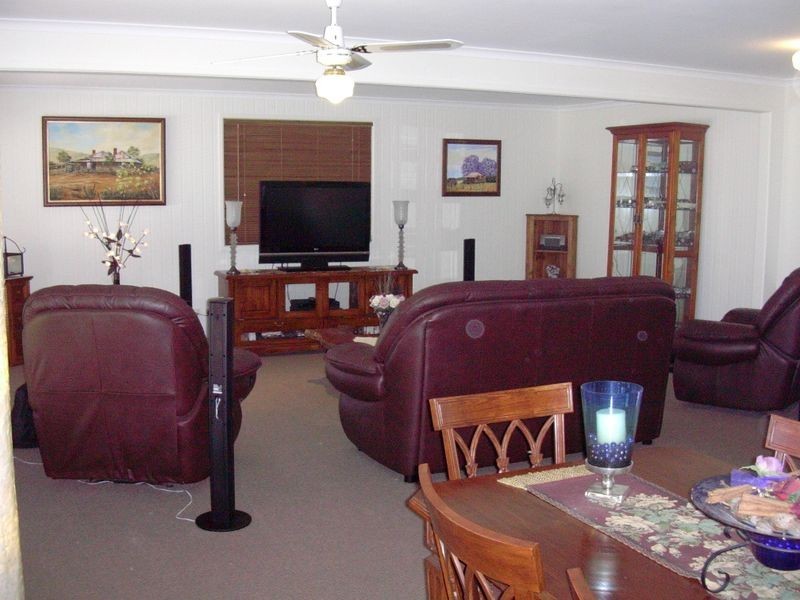 80 Fielding Street, Gayndah QLD 4625