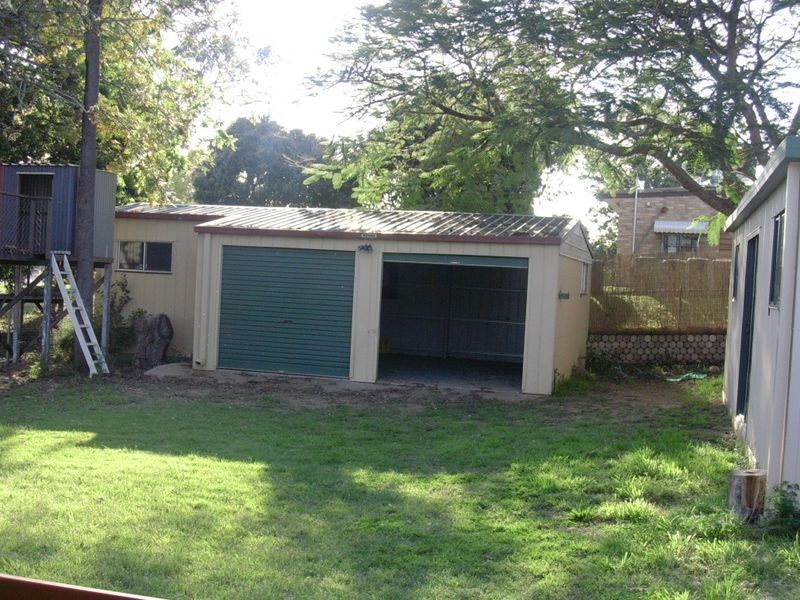 26 Simon Street, Gayndah QLD 4625