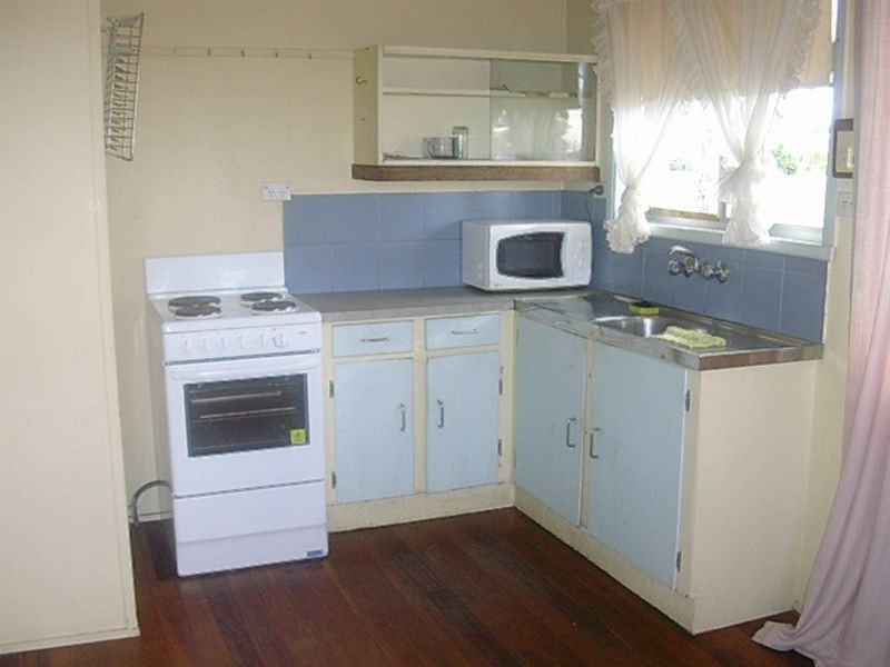 37 Warton Street, Gayndah QLD 4625