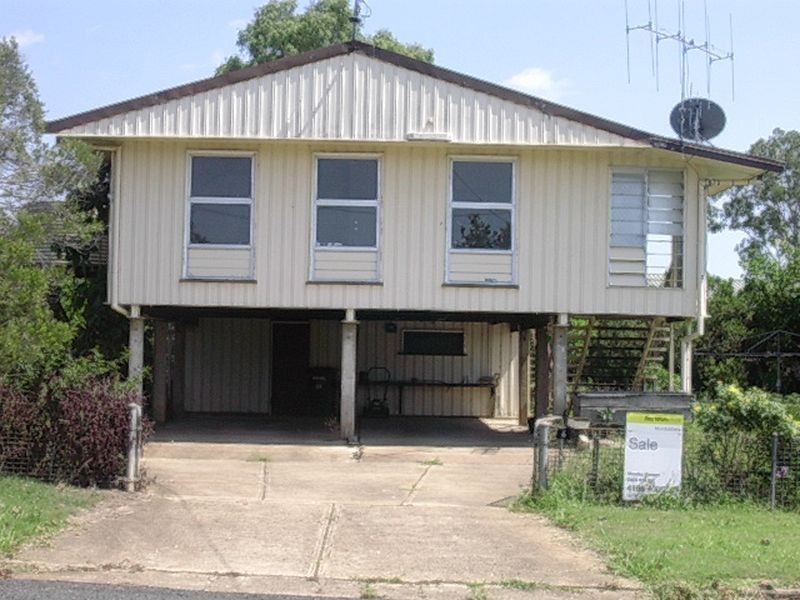 6 Crown Street, Eidsvold QLD 4627