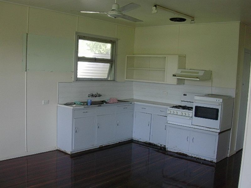 6 Crown Street, Eidsvold QLD 4627