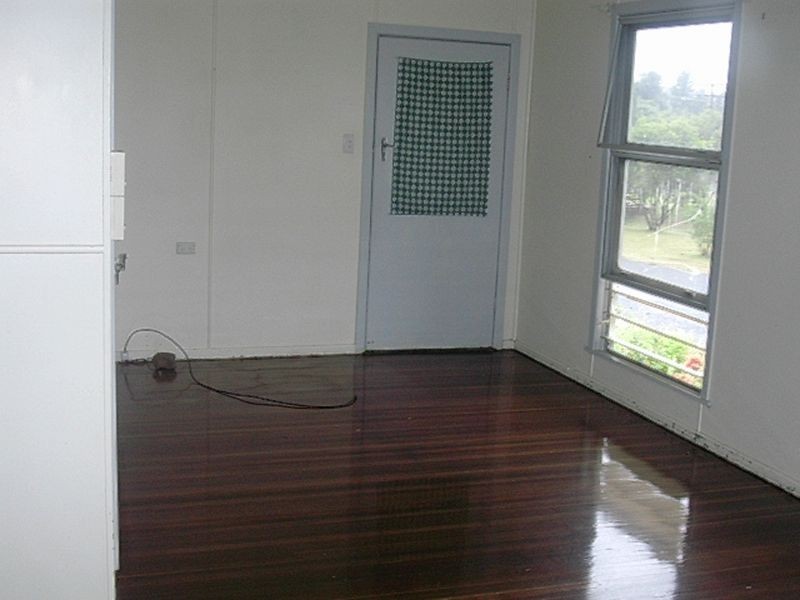 6 Crown Street, Eidsvold QLD 4627