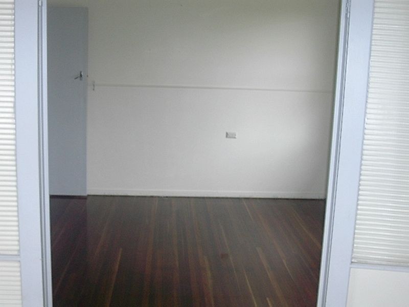 6 Crown Street, Eidsvold QLD 4627