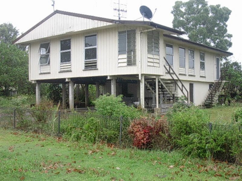 6 Crown Street, Eidsvold QLD 4627