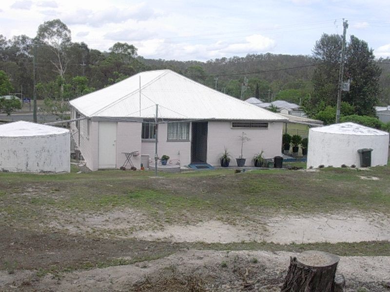4 Chichester Street, Mount Perry QLD 4671