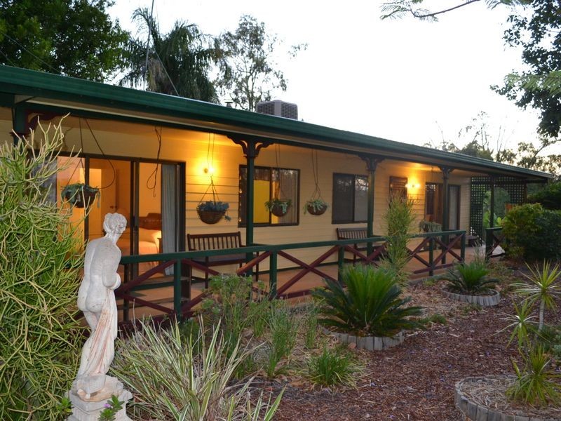 2-4 Old Maryborough Road, Gayndah QLD 4625