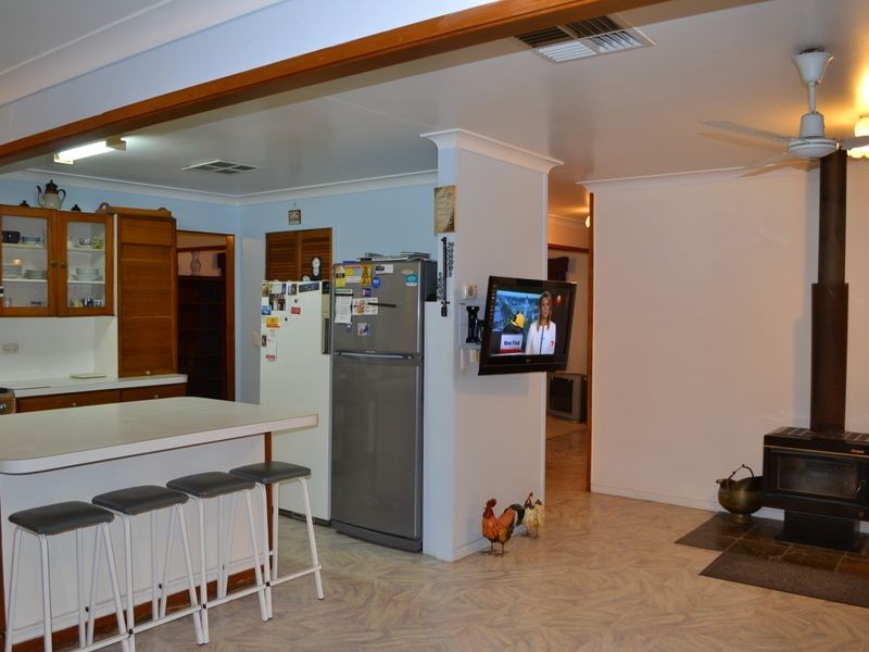 2-4 Old Maryborough Road, Gayndah QLD 4625