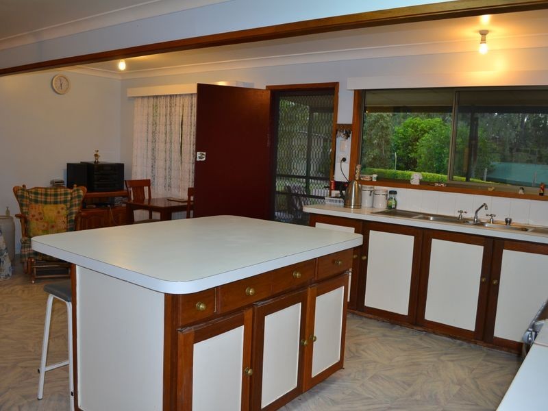 2-4 Old Maryborough Road, Gayndah QLD 4625