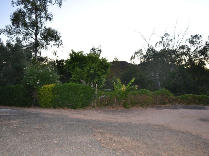 2-4 Old Maryborough Road, Gayndah QLD 4625