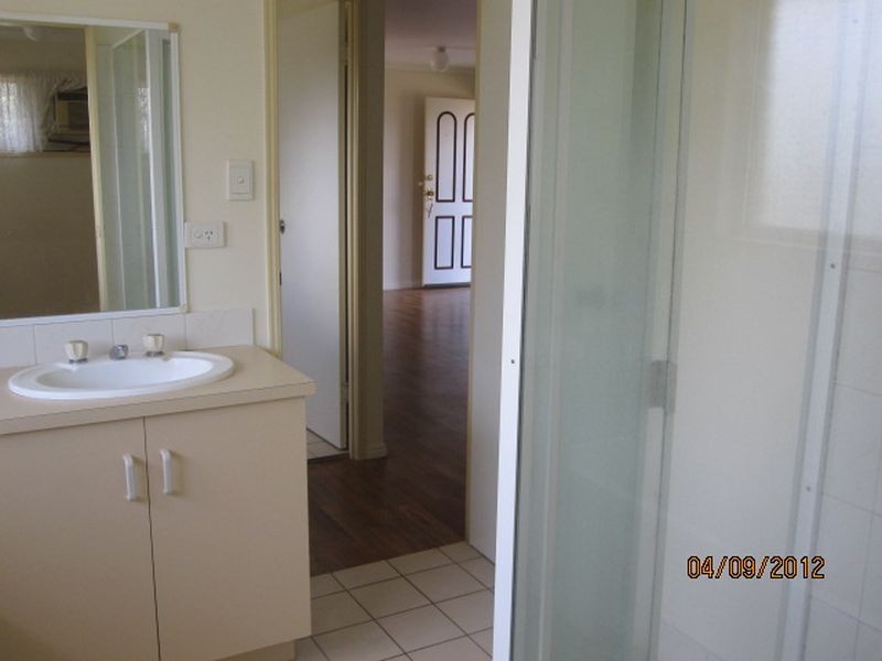 4 Les Baker Street, Gayndah QLD 4625