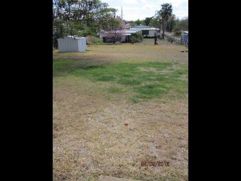 4 Les Baker Street, Gayndah QLD 4625